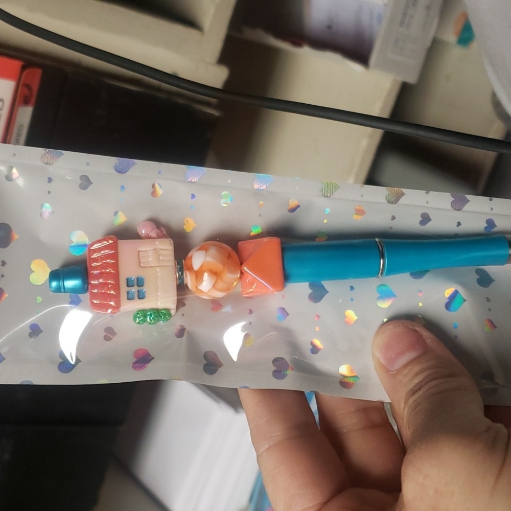Custom made Pens - Picture 4 of 5